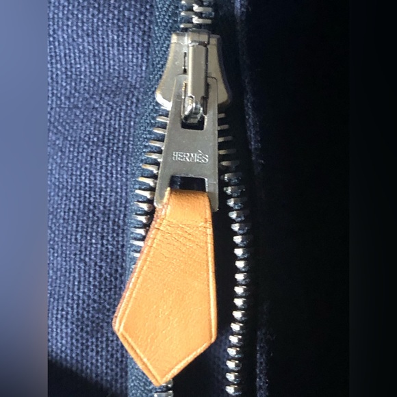 Hermes Authentic Fourre Tout Navy/Green Tote Bag,GUC. - Picture 6 of 17